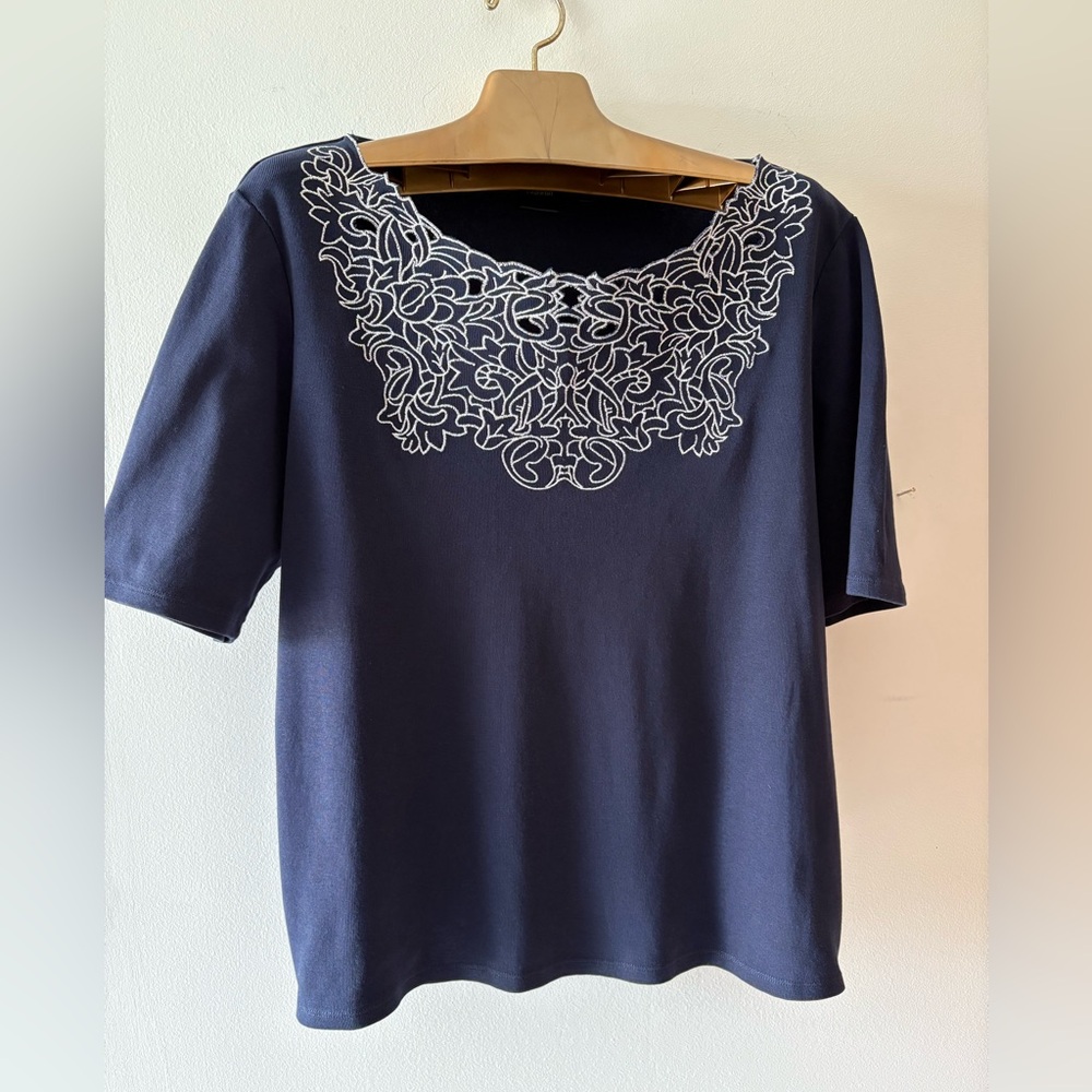 Rafaella Navy Blue Heavily Embroidered Women's Short Sleeve Knit Top XXL